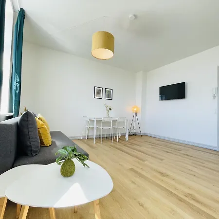 Apartment Aday - Light In The Center Of *